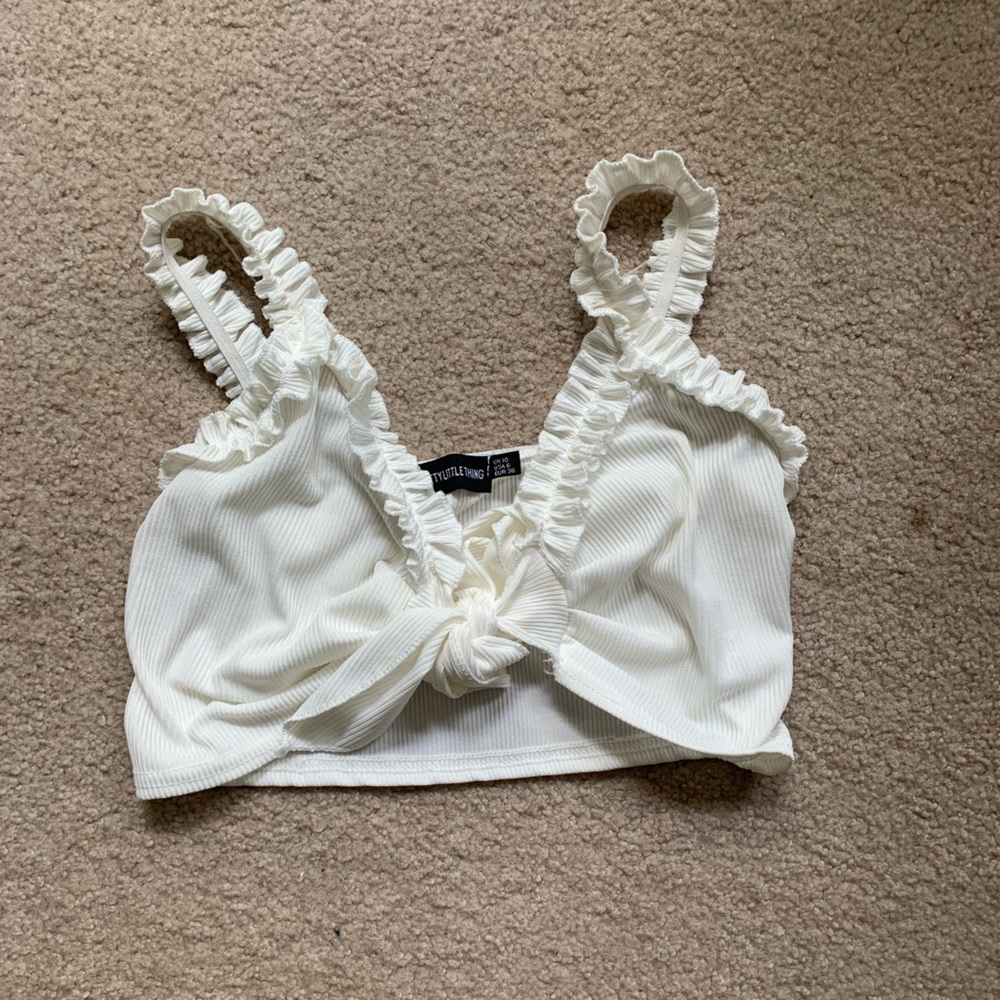 Pretty Little Thing tie top